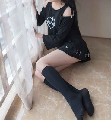亚洲天堂丝袜_720在线播放观看