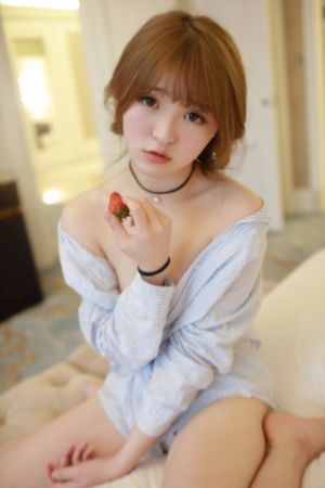 我把女同学的裆部摸了她很爽_高清完整无删减高清视频播放