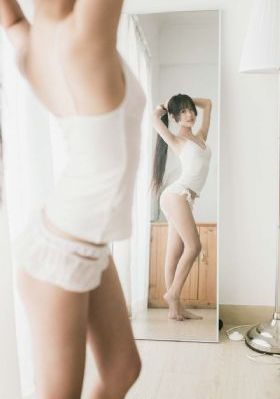 美女网站黄是全免费的_HD免费观看视频