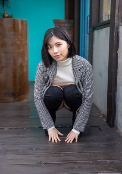 被老板抱进办公室揉我胸视频_BD韩语高清完整版